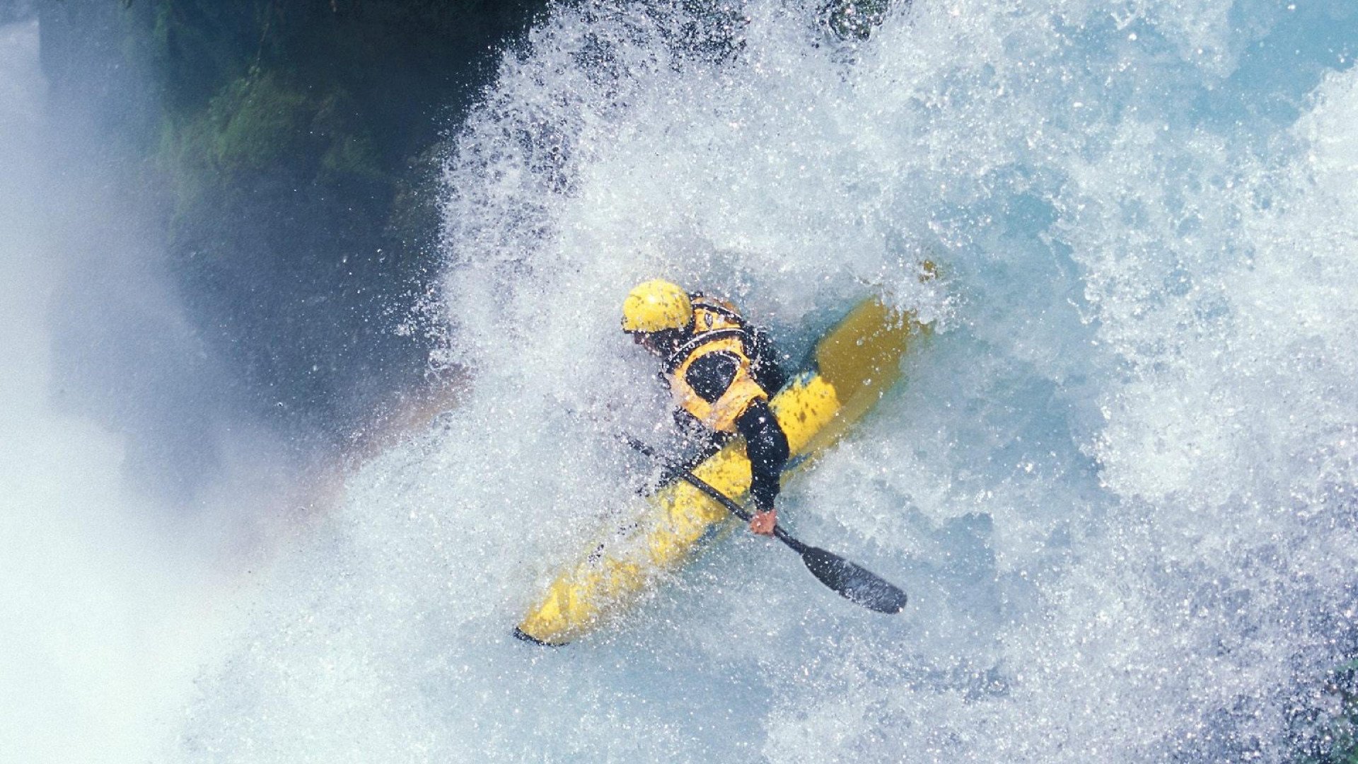 法拉利鏖战梅赛德斯，塞恩斯状态火热，红色跃马能否撼动银箭王朝？
