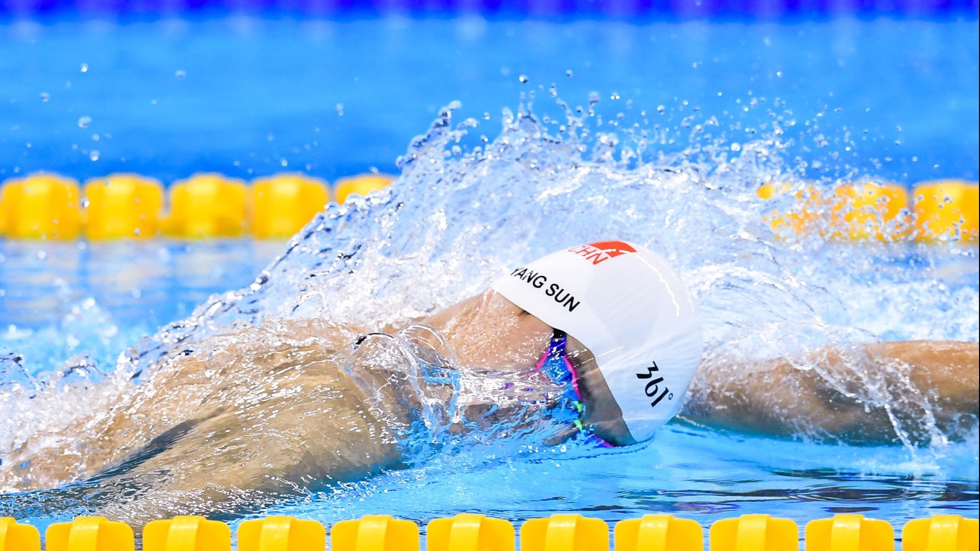 米兰体育官方网站-逆袭与突破，韩国队翻盘德国队，石宇奇刷新纪录的双重震撼